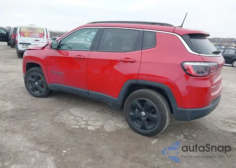 2021 Jeep Compass Latitude 4X4 z USA, uszkodzony, nr VIN 3C4NJDBB4MT543658